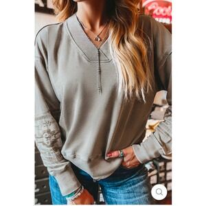 Boutique‎ Parchment Aztec Embroidered Western V Neck Sweatshirt Size S